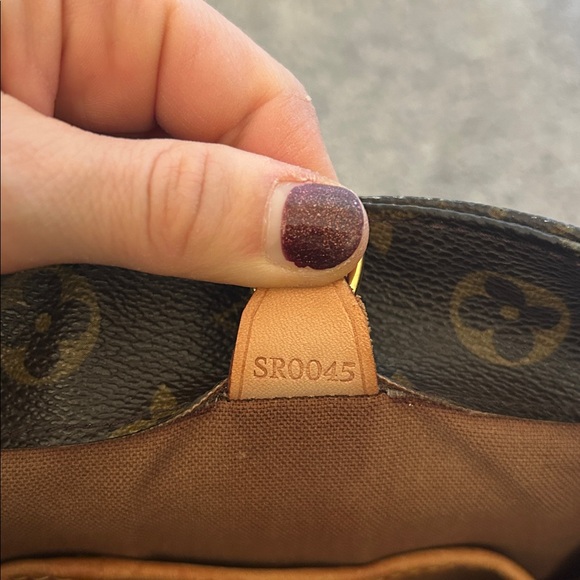 Authentic Louis Vuitton Vavin GM tote Brown Monogram Shoulder Bag - Picture 15 of 16